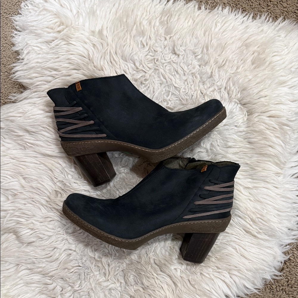 El Naturalista Womens Leather Block Heel‎ Ankle Boots - Sz 11- Black Brown
-5171